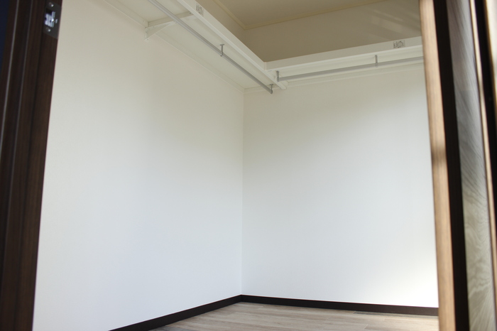 オシャレなウォールシェルフ