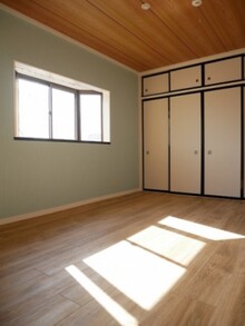 ポイントカラーで明るいお部屋