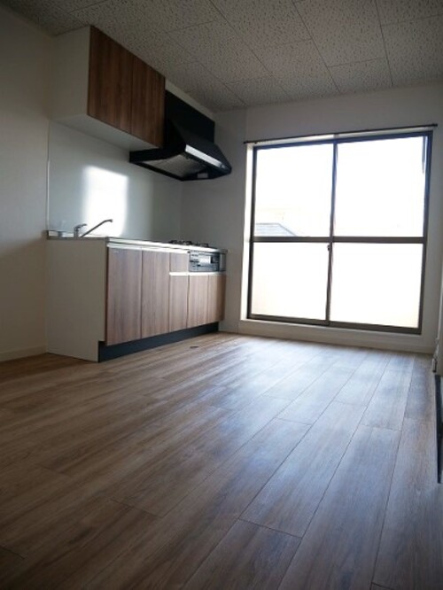 ポイントカラーで明るいお部屋