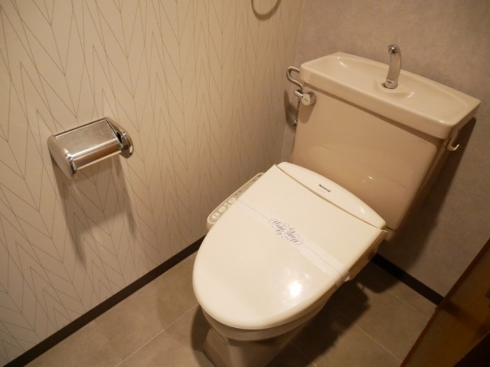 温かみもあり、シックな空間へ