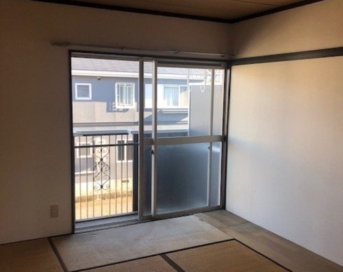 和室を2部屋とも洋室に!爽やかな雰囲気の2DK