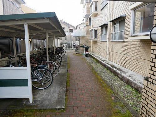 色を統一し引き締まった印象に。