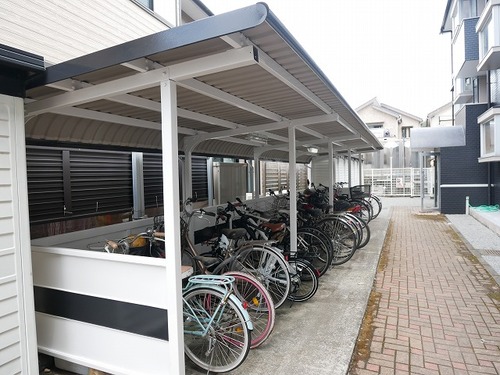 色を統一し引き締まった印象に。