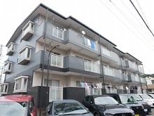 色を統一し引き締まった印象に。