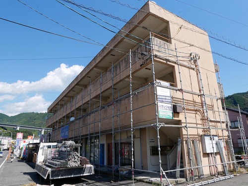 目を引く外観に生まれ変わりました！