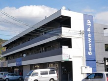 目を引く外観に生まれ変わりました！