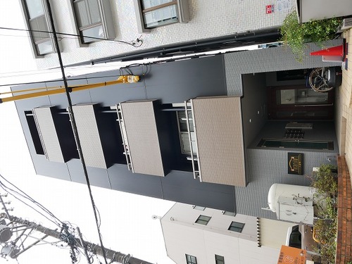 ブラック×ブラウンでシンプルモダンに☆