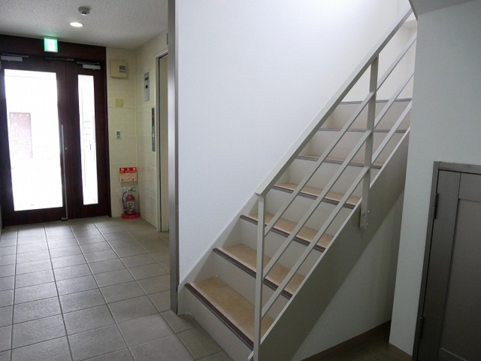 ブラック×ブラウンでシンプルモダンに☆